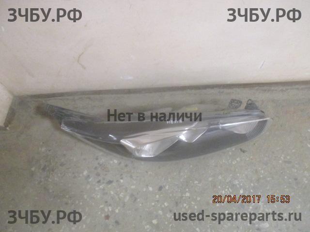 Ford Fiesta 6 Фара правая