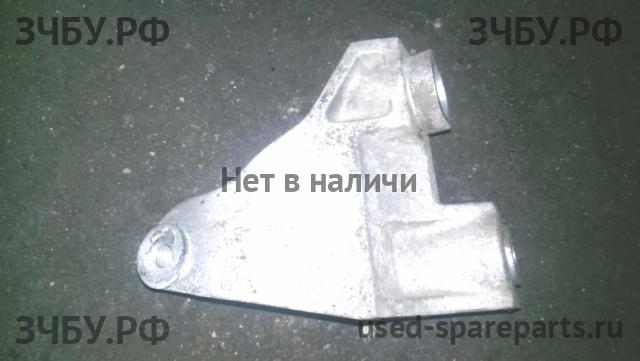 Chevrolet Cruze 1 Кронштейн