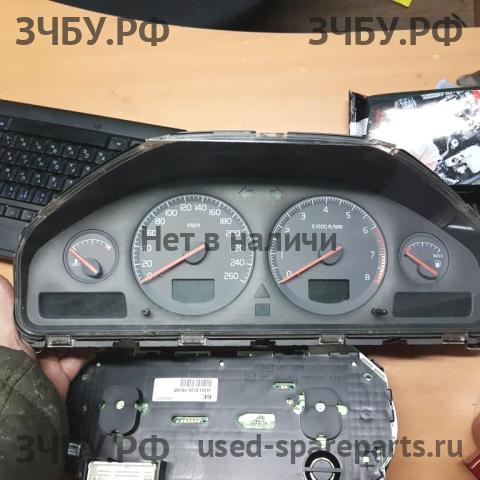 Volvo S80 (1) Панель приборов