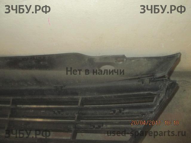 Volkswagen Jetta 6 Решетка радиатора