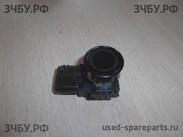 Toyota Land Cruiser 200 Датчик парковки (Парктроник)