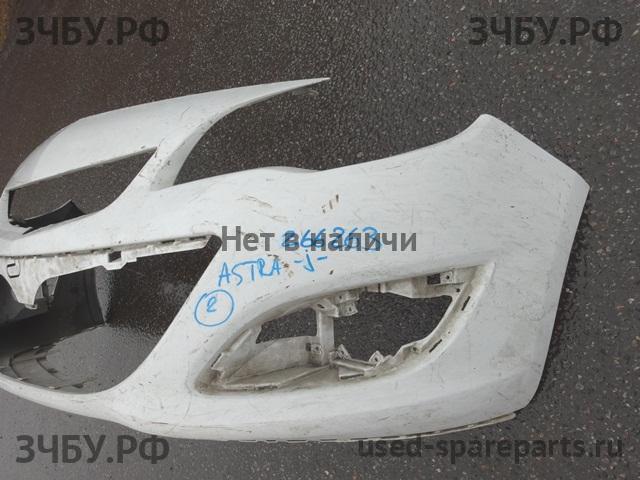 Opel Astra J Бампер передний