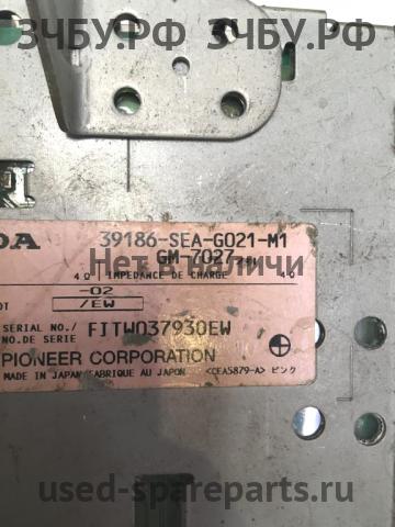 Honda Accord 7 Усилитель