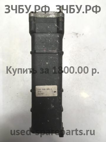 Volkswagen Golf 3 Блок управления двигателем