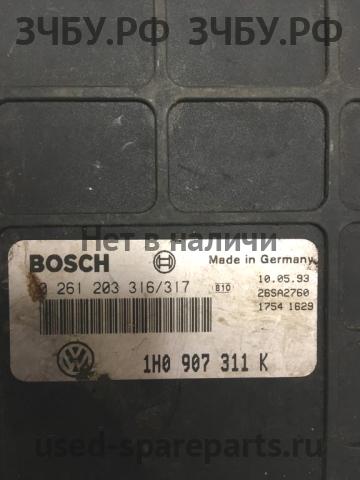 Volkswagen Golf 3 Блок управления двигателем