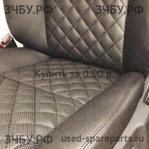 Citroen C4 Grand Picasso (1) Сиденье