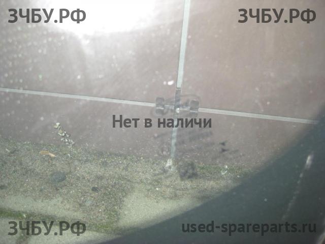 Ford Focus 3 Стекло лобовое (ветровое)