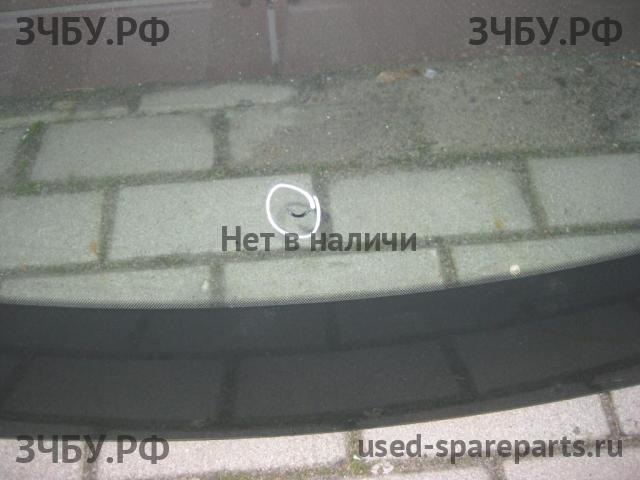 Ford Focus 3 Стекло лобовое (ветровое)