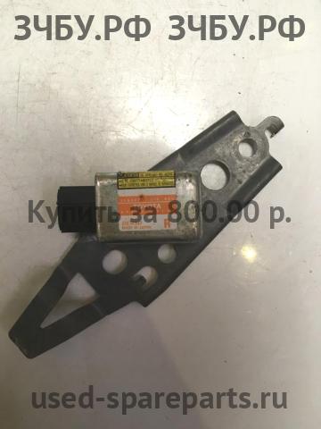 Lexus GS (3) 300/400/430 Датчик удара AIR BAG (SRS)