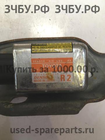 Lexus GS (3) 300/400/430 Датчик удара AIR BAG (SRS)