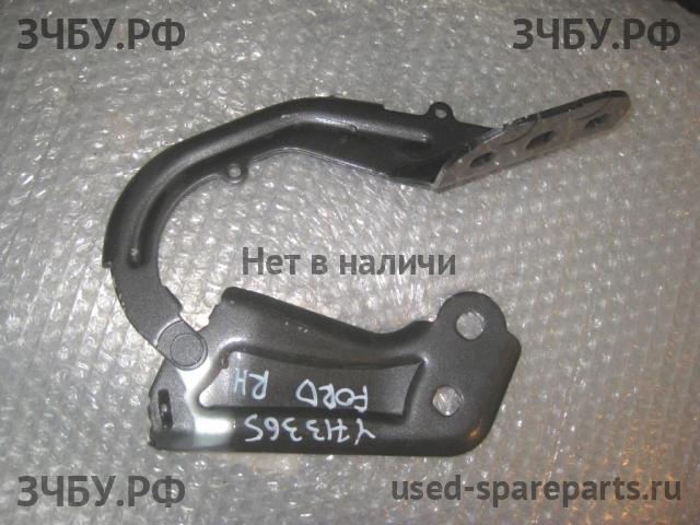 Ford Focus 3 Петля капота правая