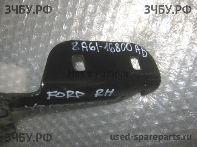 Ford Fiesta 6 Петля капота правая