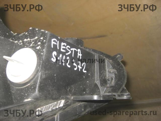 Ford Fiesta 6 Фара правая