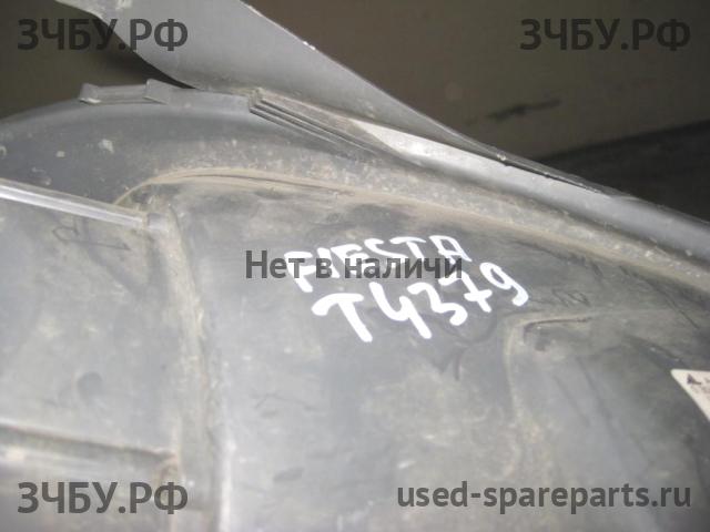 Ford Fiesta 5 Фара левая