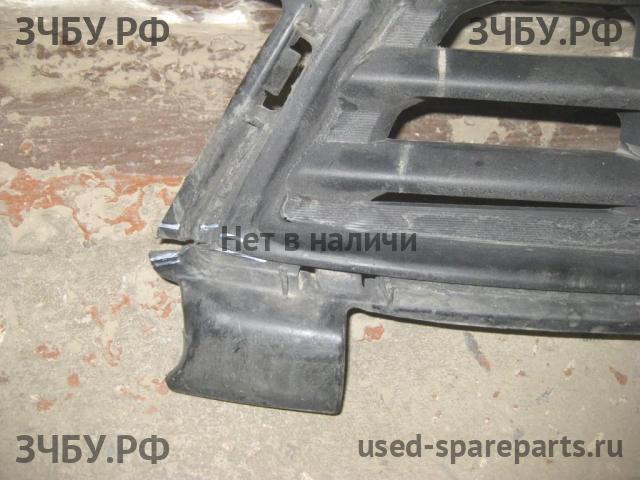 Mitsubishi Outlander 3 Решетка в бампер