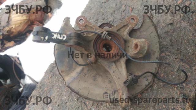 Honda Civic 8 (4D) Кулак поворотный передний левый (со ступицей)