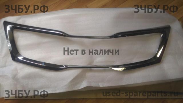 KIA Rio 3 Решетка радиатора
