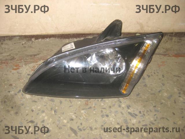 Ford Focus 2 Фара левая