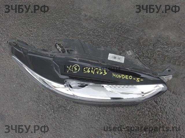 Ford Mondeo 5 Фара правая