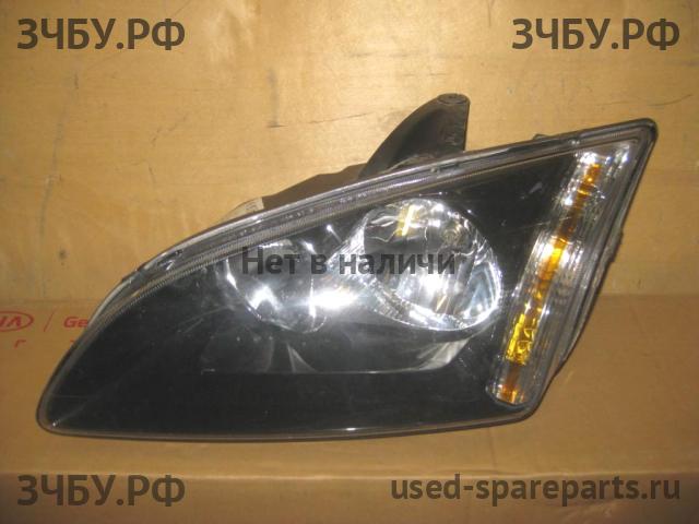 Ford Focus 2 Фара левая