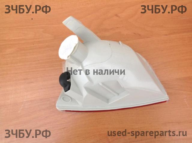 Ford Focus 2 Фонарь задний в бампер левый