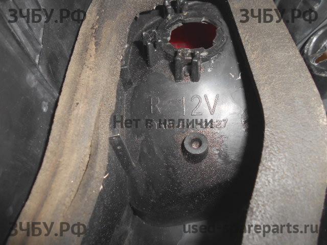 Toyota Land Cruiser 120 (PRADO) Фонарь правый