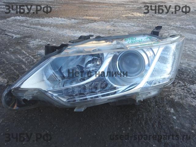 Toyota Camry 7 (V50) Фара левая