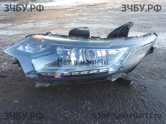 Mitsubishi Outlander 3 Фара левая