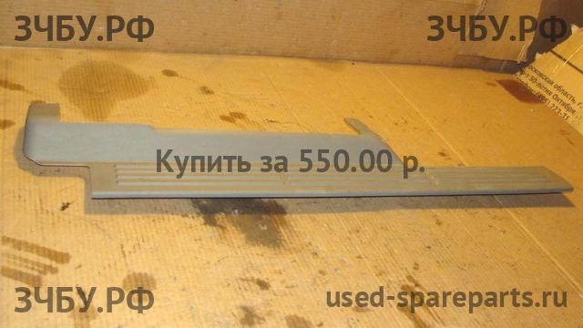 Chevrolet Tahoe 2 (GMT840) Накладка на порог (кузов внутри)
