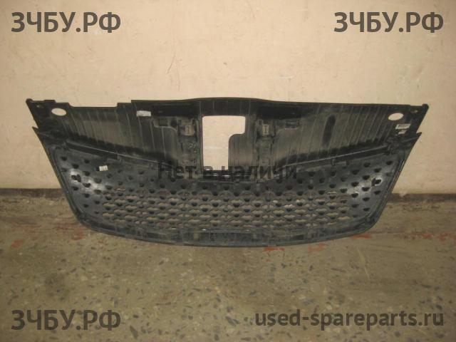 KIA Rio 3 Решетка радиатора