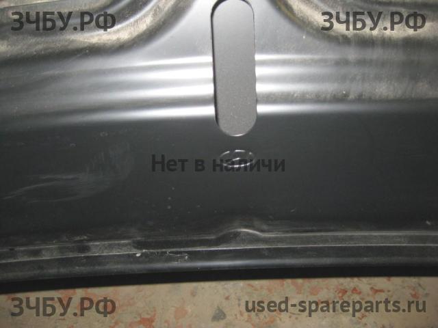 Hyundai i20 (1) Капот