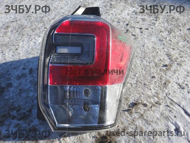 Subaru Forester 4 (S13) Фонарь правый