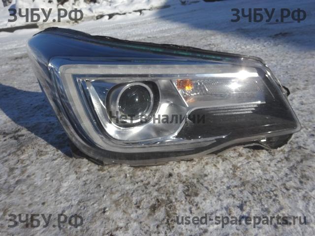 Subaru Forester 4 (S13) Фара правая