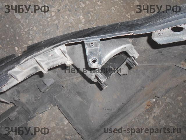 Mitsubishi Pajero/Montero 4 Бампер передний