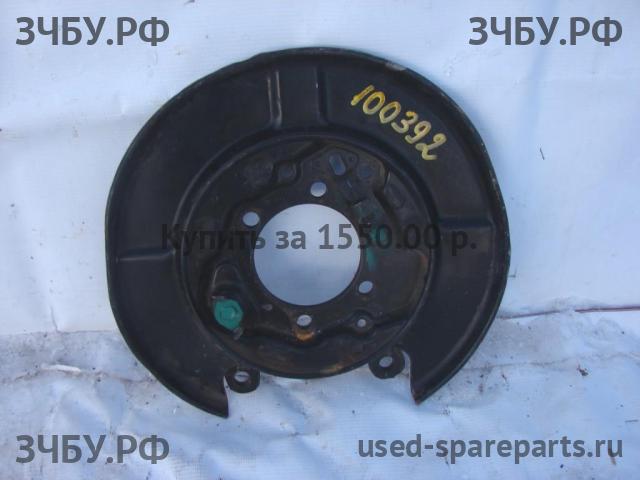 Nissan Qashqai (J10) Кулак задний правый
