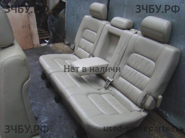 Lexus LX (1) 470 Сиденья (комплект)