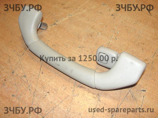 Lexus LX (1) 470 Ручка внутренняя потолочная