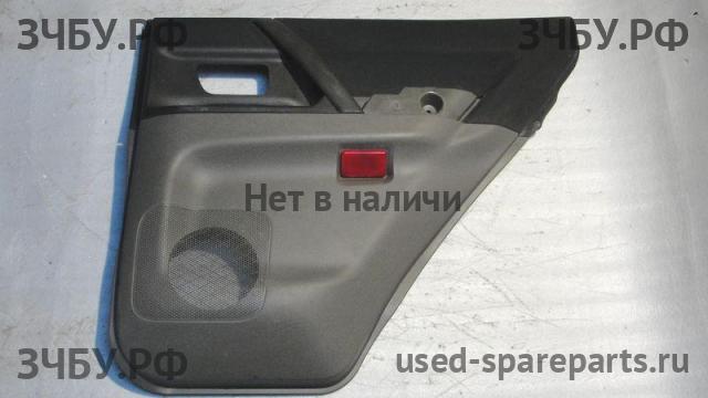 Mitsubishi Pajero/Montero 3 Обшивка двери задней правой