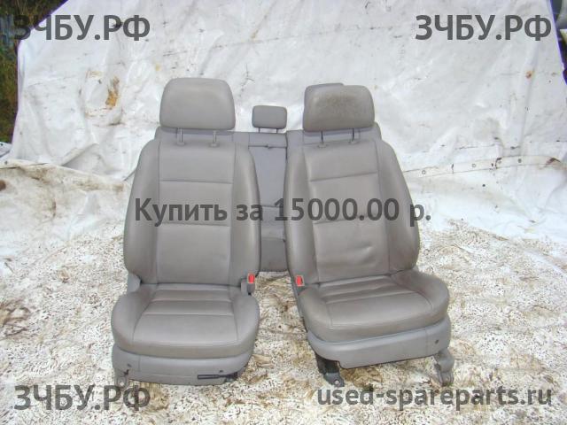 KIA Sorento 1 Сиденье