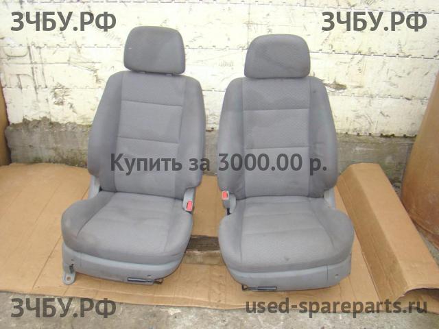 KIA Sorento 1 Сиденья (комплект)