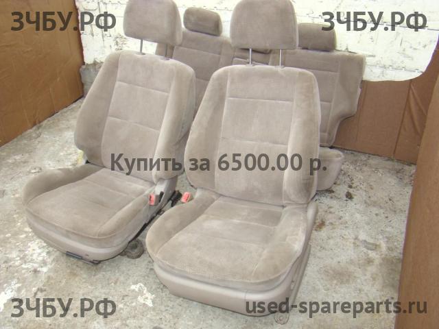 KIA Sorento 1 Сиденья (комплект)