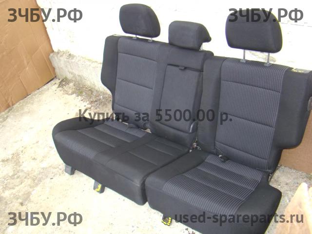 KIA Sorento 1 Сиденье