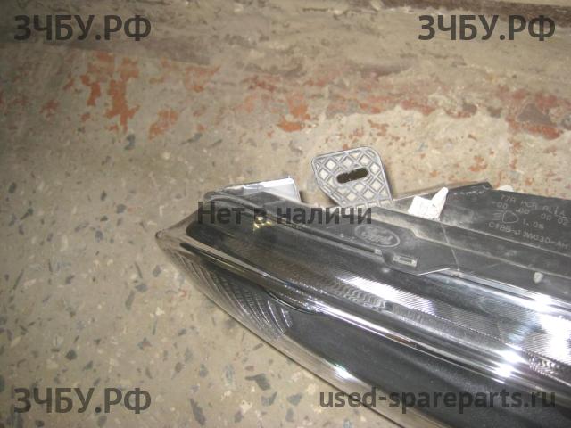 Ford Fiesta 6 Фара левая