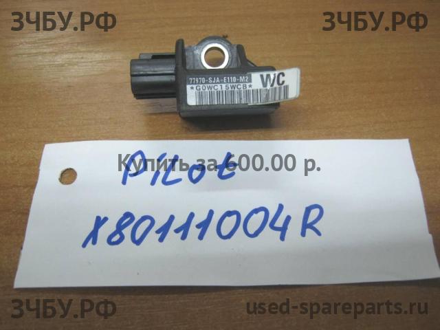 Honda Pilot (2) Датчик удара AIR BAG (SRS)