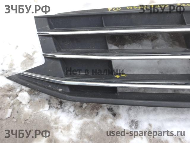 Volkswagen Polo 5 (Sedan) Решетка радиатора