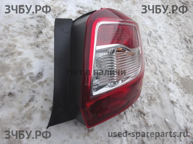 Renault Sandero 2 Фонарь правый