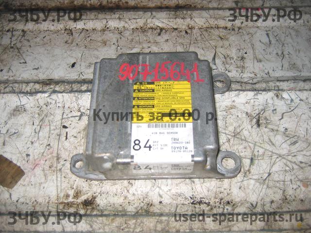 Toyota Avensis 2 Блок управления AirBag (блок активации SRS)