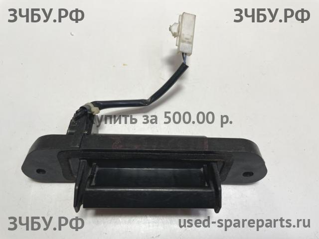 Mitsubishi Grandis (NA4W) Ручка двери багажника наружная