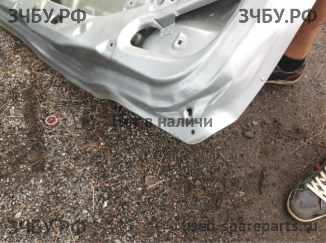 Honda Civic 8 (5D) Дверь багажника