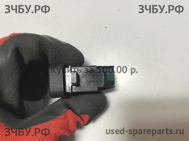 Honda Pilot (2) Кнопка открывания багажника